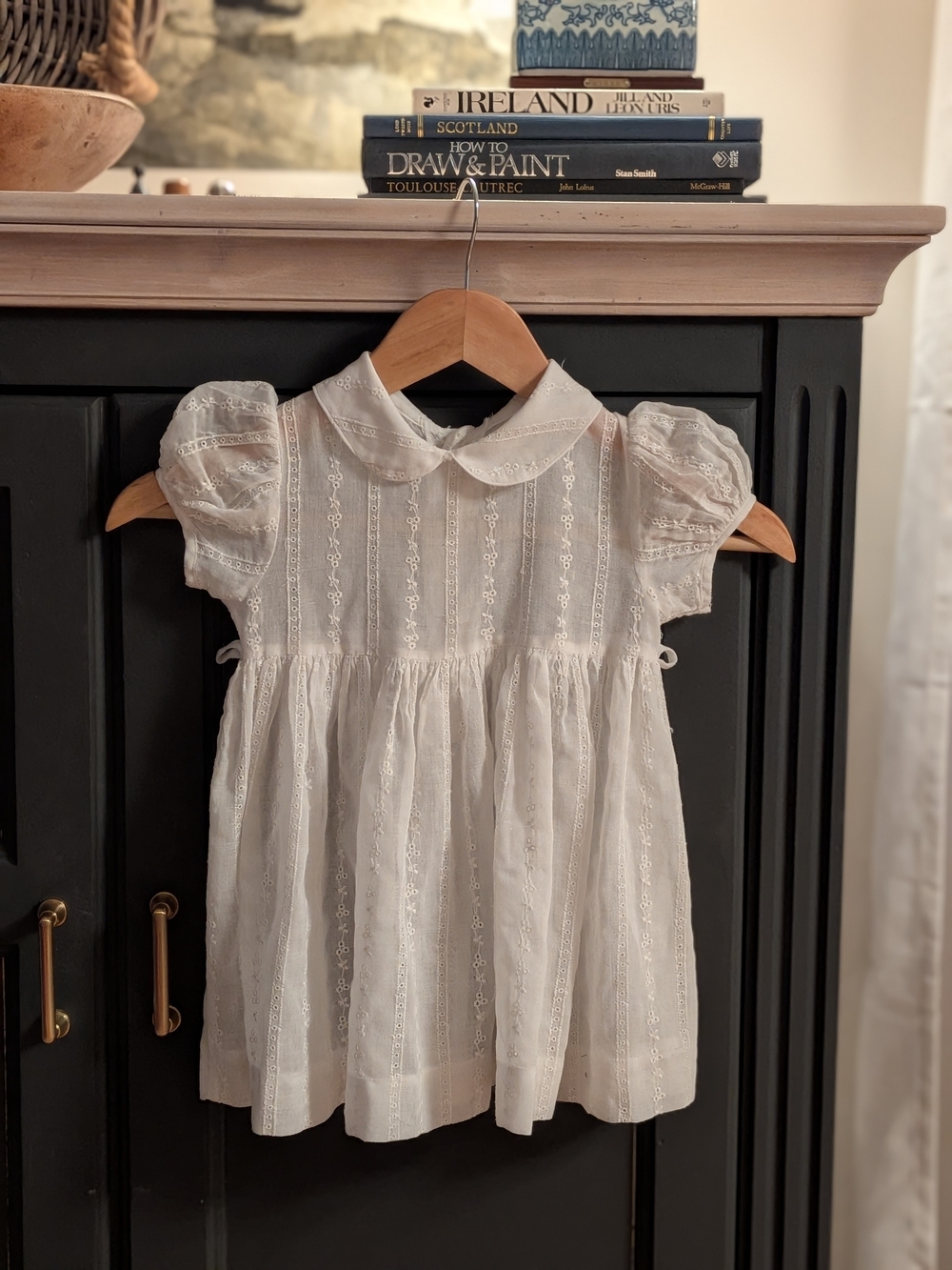 C.I. Castro White Eyelet Peter Pan Collar Baby Top Vintage
